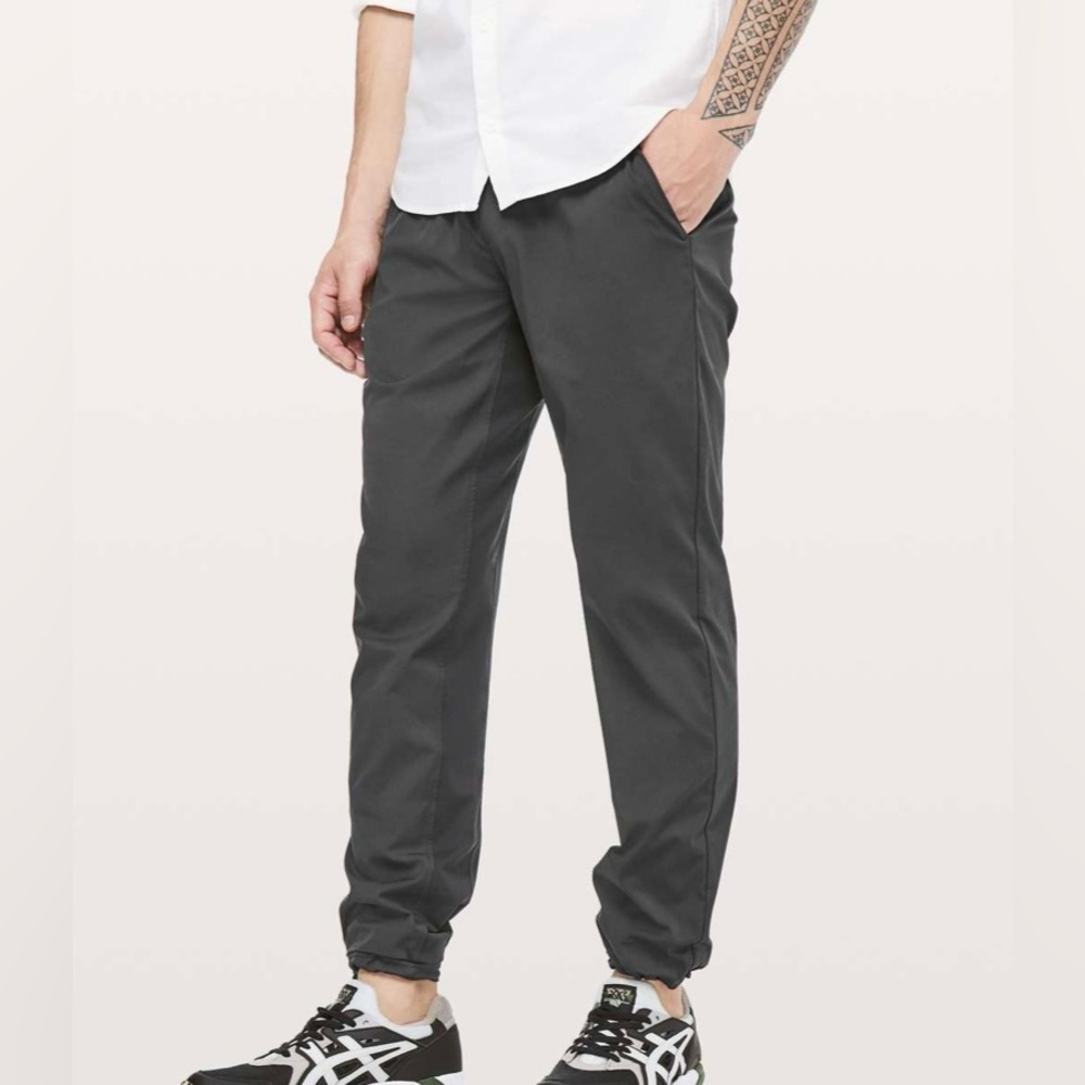Lululemon sz M Great Wall Pant 32" Obsidian Men's Black Pants great condition